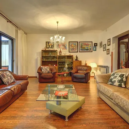 Karsiole Apartment